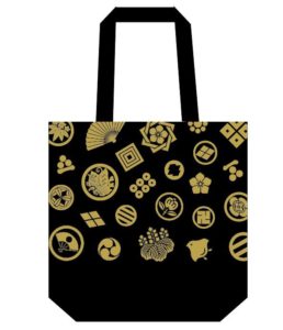 黒地に金色で家紋をプリント